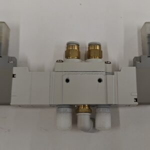 5520 magneettiventtiili 5/2  paineistettu keskiasento